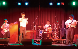 軽音楽部の活動風景